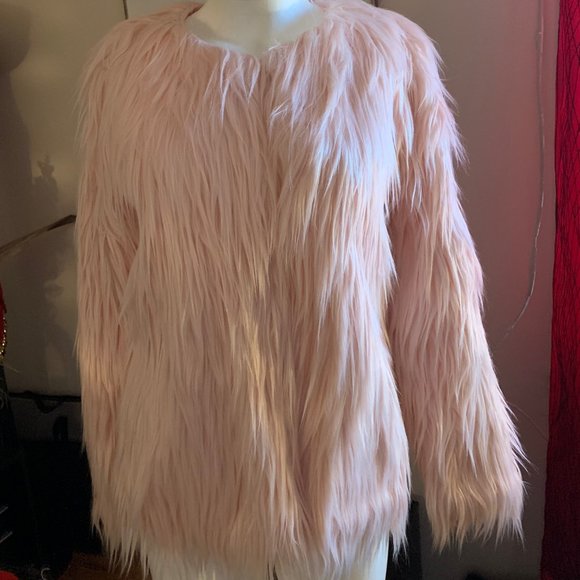 Veste fourrure synthétique Rose Pâle.  Jamais porté.  Taille Médium - Picture 1 of 3